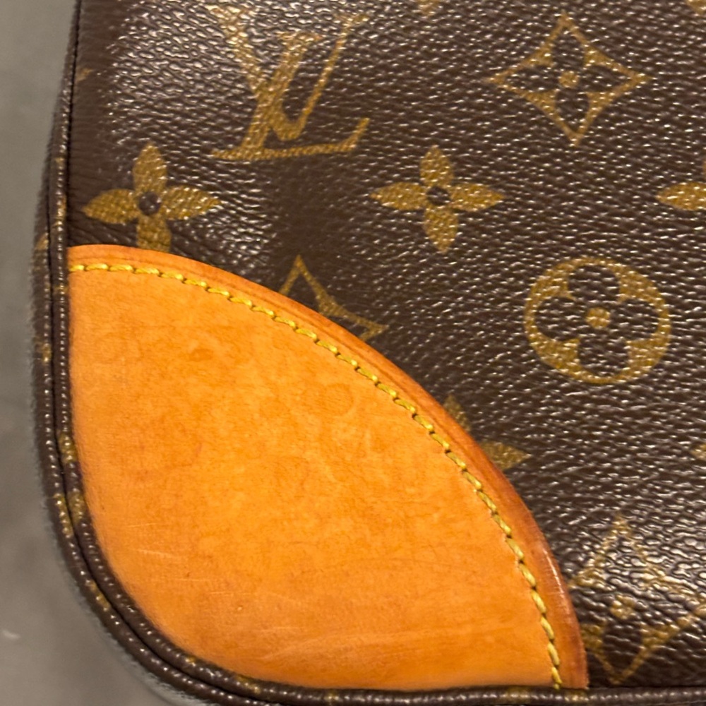 LOUIS VUITTON Monogram Boulogne 30 Shoulder Bag - Picture 7 of 15